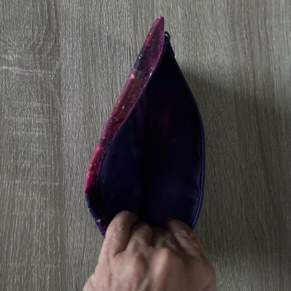 NEW … IPSY Cosmetic / Makeup Bag - Picture 3 of 3